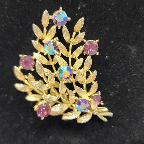 Lisner Aurora Borealis 1960's Vintage Leaf Rhinestone Brooch and Earring Set - Picture 13 of 13